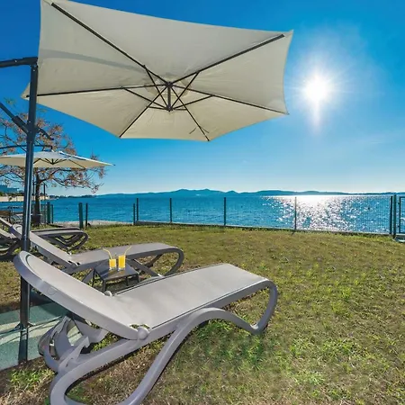 Villa Amfora - First Row By The Sea Bibinje