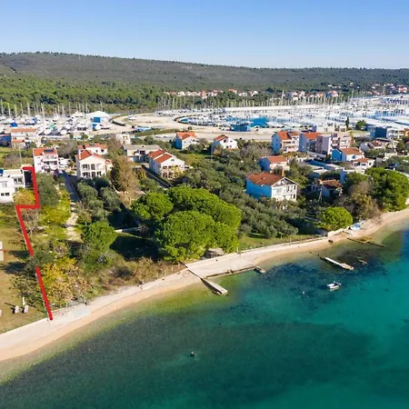 Amfora - First Row By The Sea * Bibinje