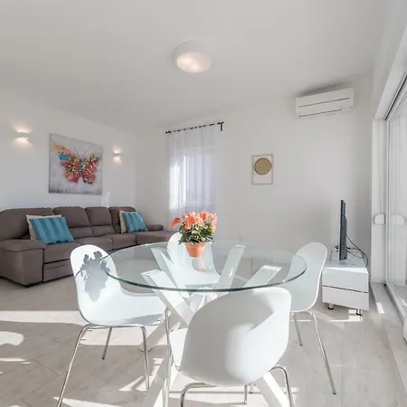 Villa Amfora - First Row By The Sea