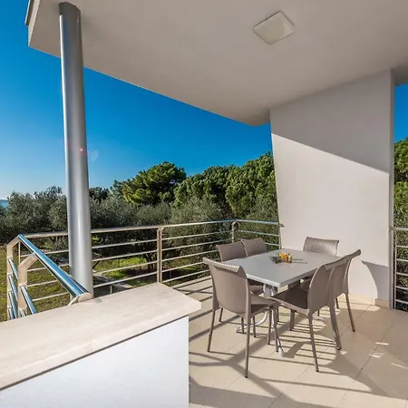 Villa Amfora - First Row By The Sea *