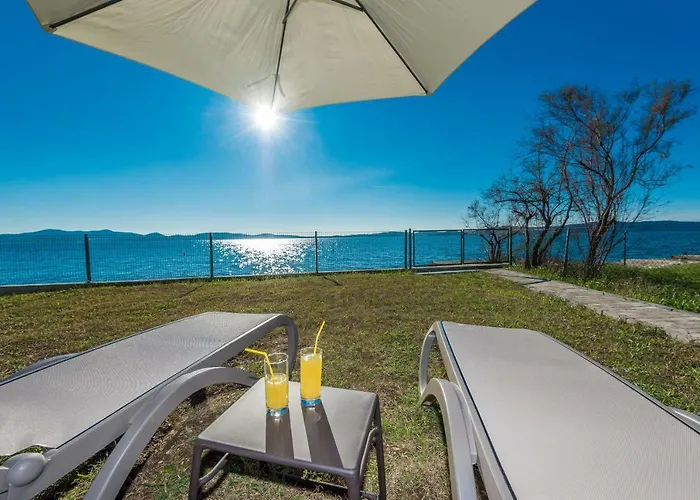 Amfora - First Row By The Sea Villa Bibinje