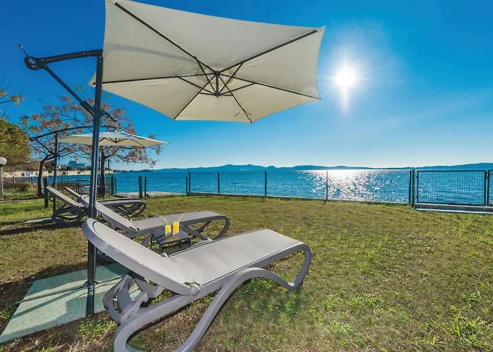 Villa Amfora - First Row By The Sea Bibinje