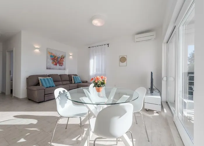 Villa Amfora - First Row By The Sea