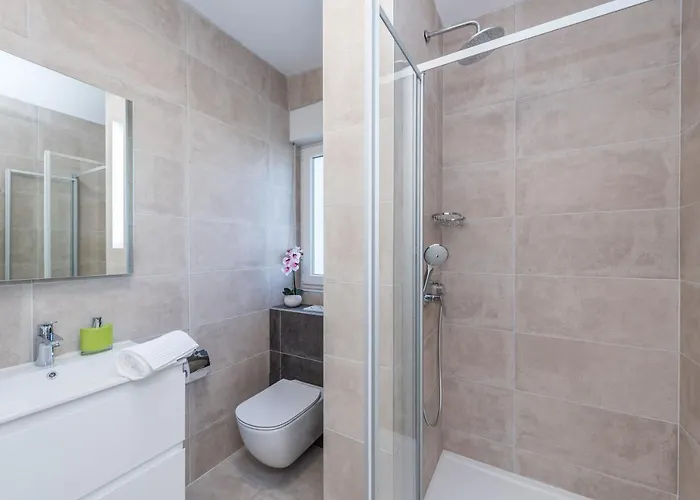 Villa Amfora - First Row By The Sea *