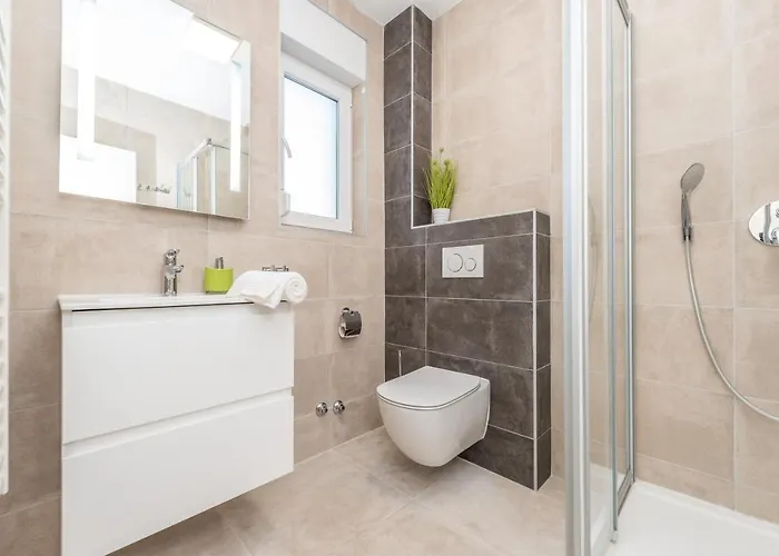 Amfora - First Row By The Sea