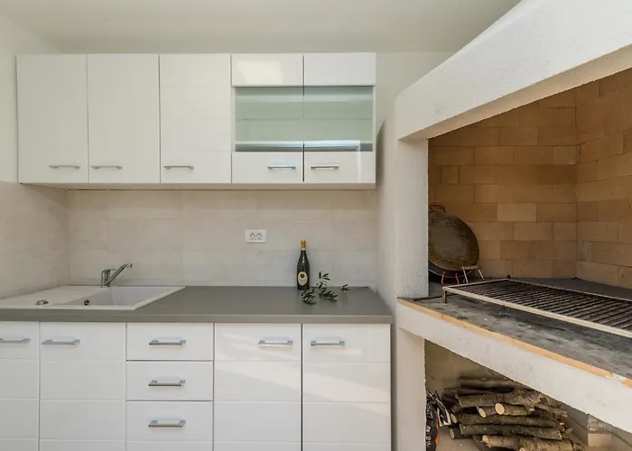 Amfora - First Row By The Sea Villa